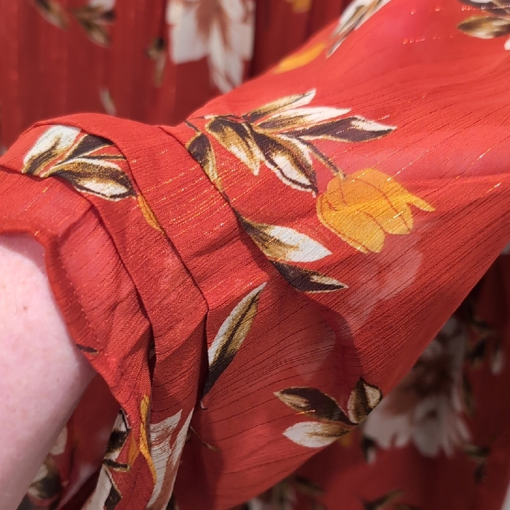 Sara Michelle Red Floral Blouse - Picture 3 of 5